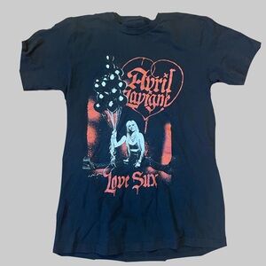 Avril Lavigne tee🎸
